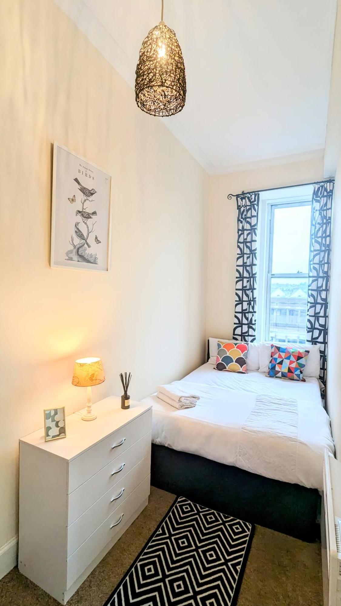 Sunny Haymarket Room Edimburgo Exterior foto